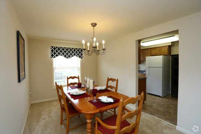 Dining Area - Walnut Grove Townhomes*