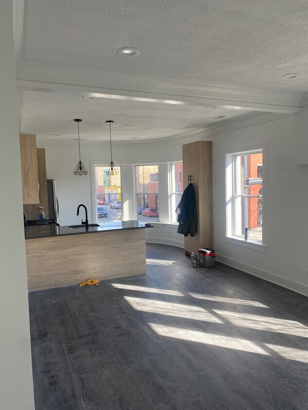 Foto principal - 2000 N Leavitt St