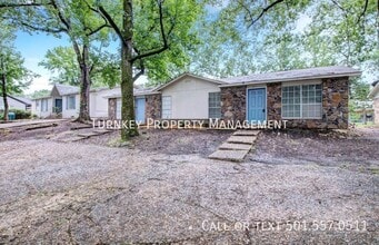 Building Photo - 8901 Tanya Dr