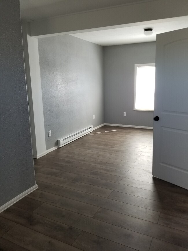 Building Photo - 117 Comanche Rd