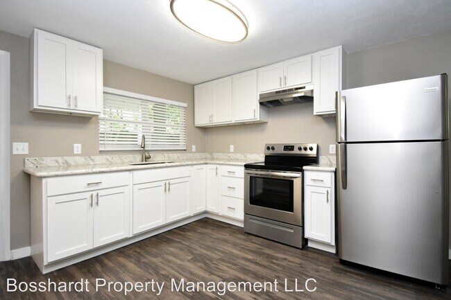 Building Photo - 1 br, 1 bath Apartment - N/A 609 NE 7TH AVE