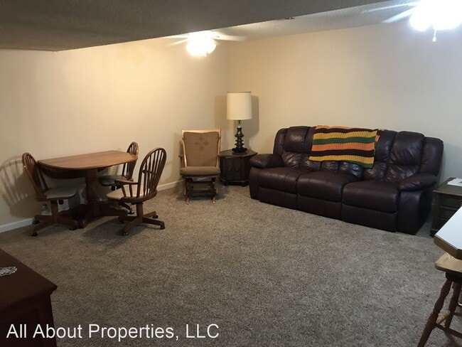 Building Photo - 2 br, 1 bath House - 2320 43rd Avenue Cour...