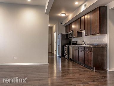 Building Photo - 3 br, 2 bath Condo - 4320 S Michigan Ave