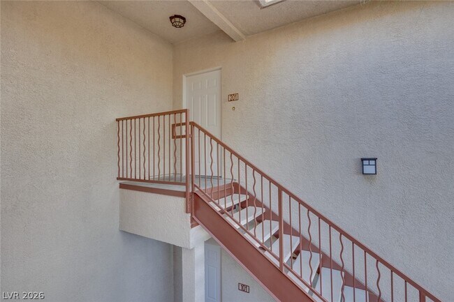 Foto del edificio - 1008 Domnus Ln