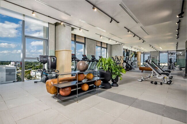 Foto del edificio - 286 NW 29th St