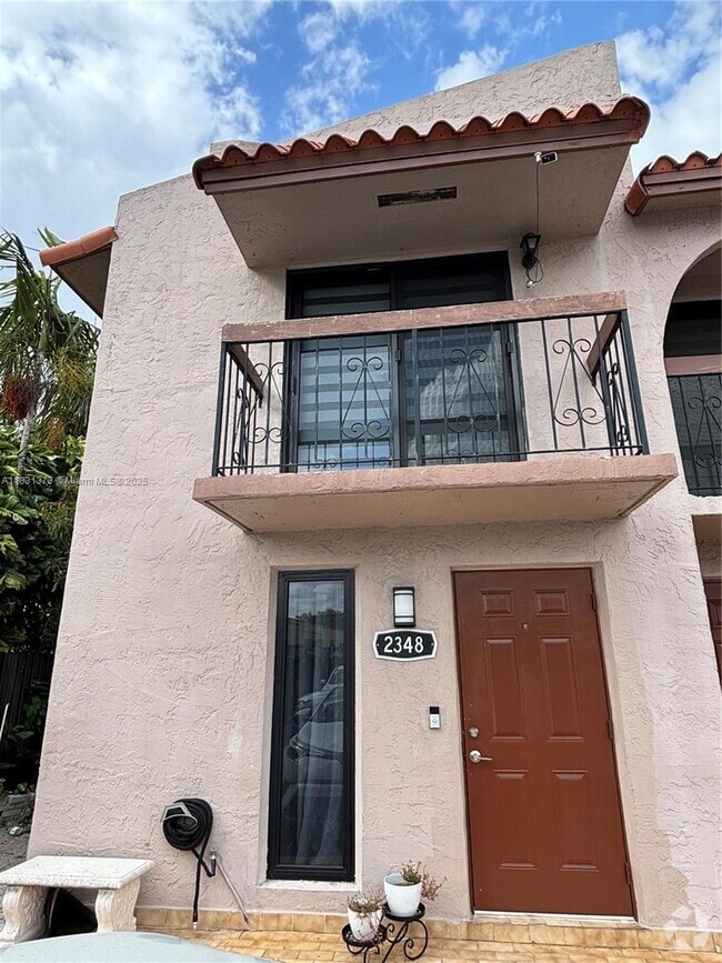 Building Photo - 2348 W 68th St