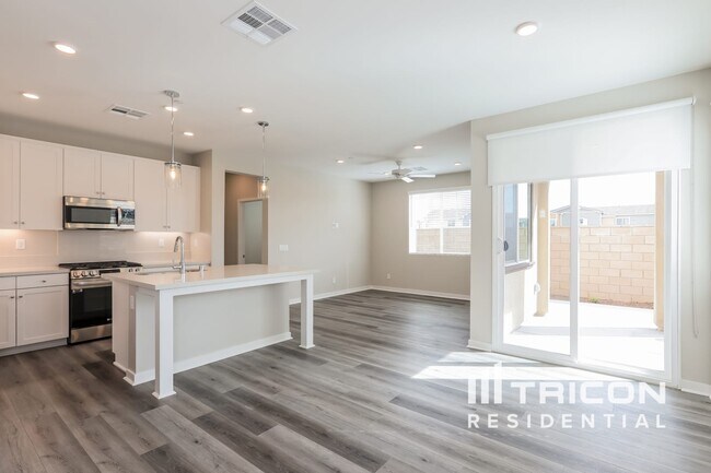Building Photo - 31635 Willowood Way