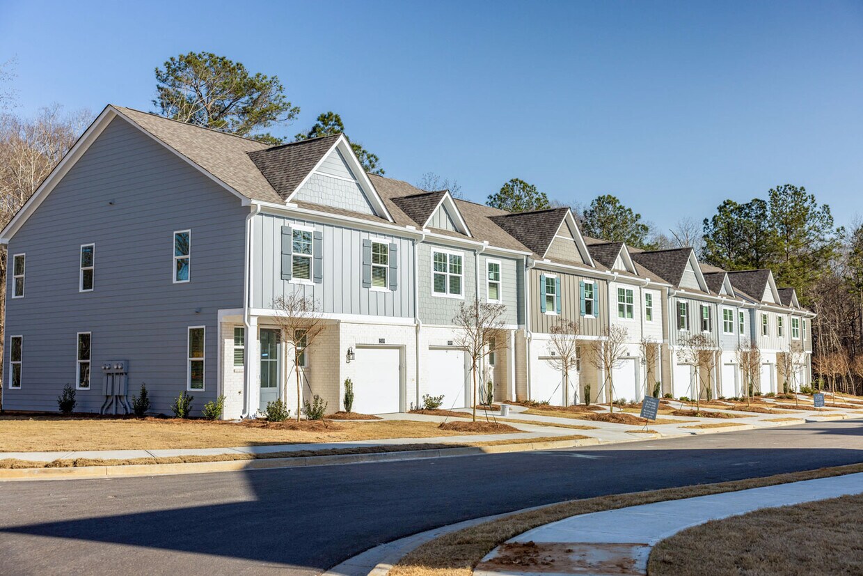 Rosemary Park Rentals in Lawrenceville at 1980 Rosemary Park Ln