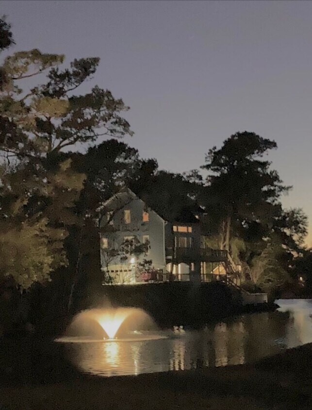 Primary Photo - Emerald Isle Gated Community