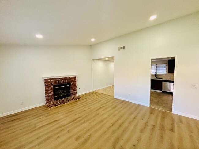 Building Photo - 2730 W Ave K 4