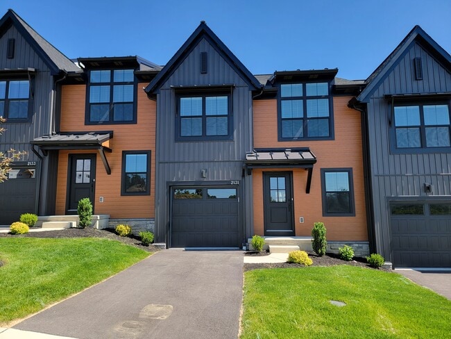 Building Photo - 2131 S Autumn Chase Dr