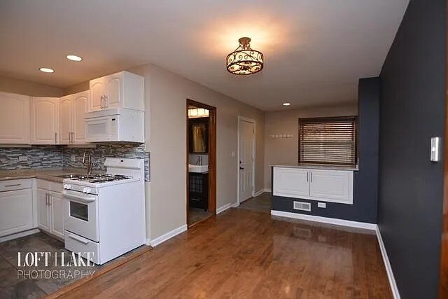 Foto del edificio - 2654 W Schubert Ave