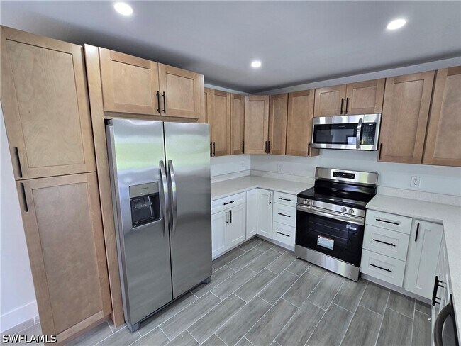 Foto del edificio - 247 Pennfield St