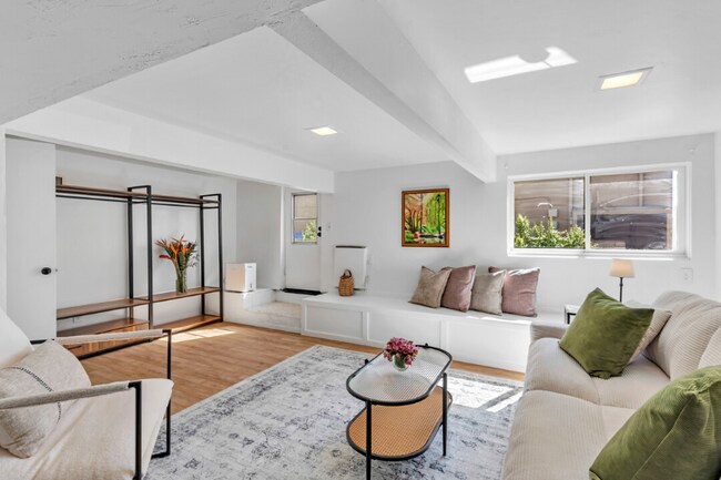 Foto del edificio - 3120 Emerson St