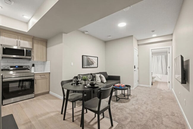 Photo du bâtiment - 8664 Edgemont Link NW