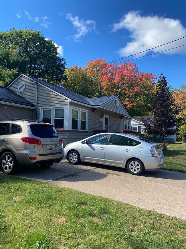 Foto del edificio - 1825 W Fair Ave