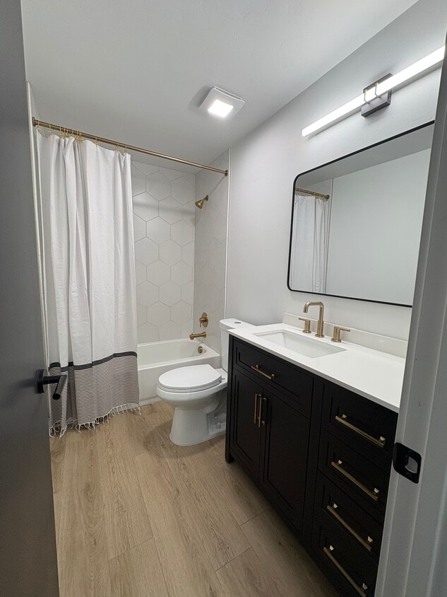 Foto del edificio - 560 E 100 N