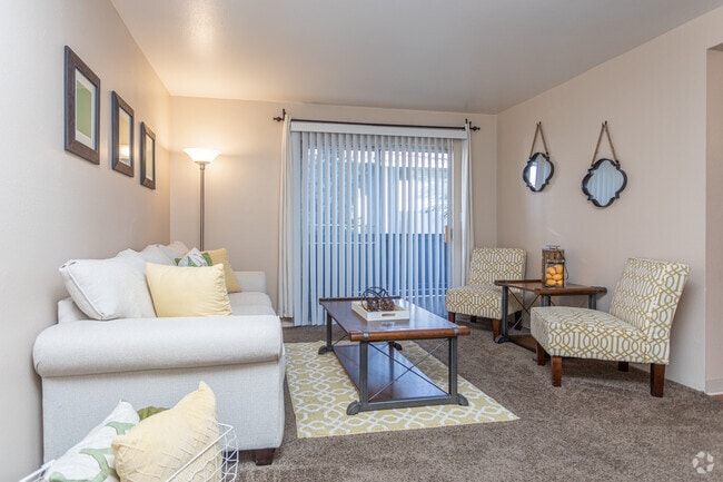 2BR, 1.5BA - 1,0002SF - Monaco Apartments