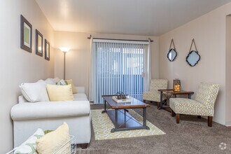 2BR, 1.5BA - 1,0002SF - Monaco Apartments