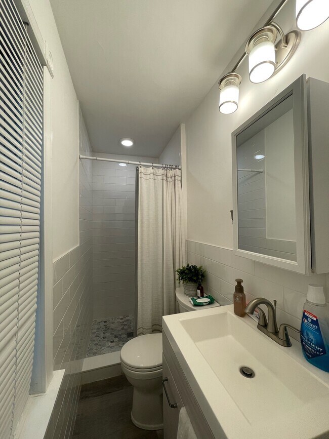 Foto del edificio - 526 Merrick Rd