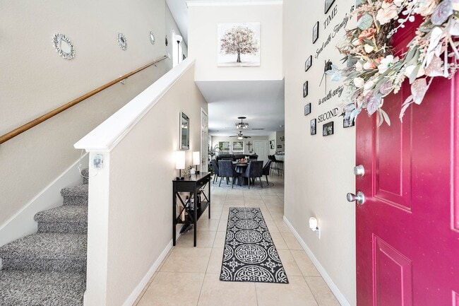 Building Photo - 426 S 4th St