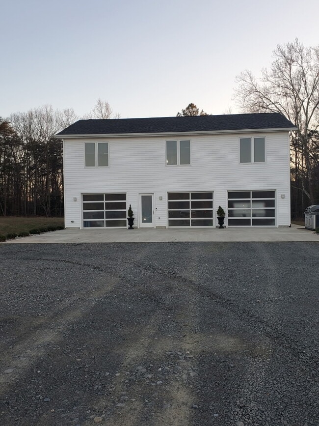 Building Photo - 12536 Ridge Rd