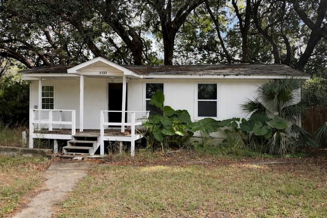 Building Photo - 4404 Lillian Hwy