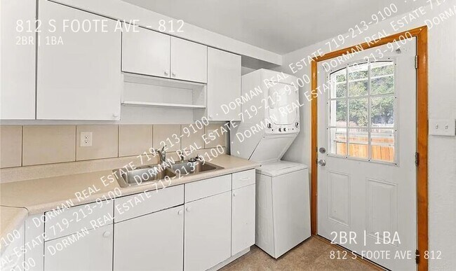 Foto del edificio - 812 S Foote Ave