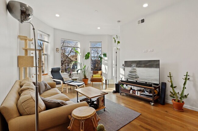 Foto del edificio - 2952 W Nelson St