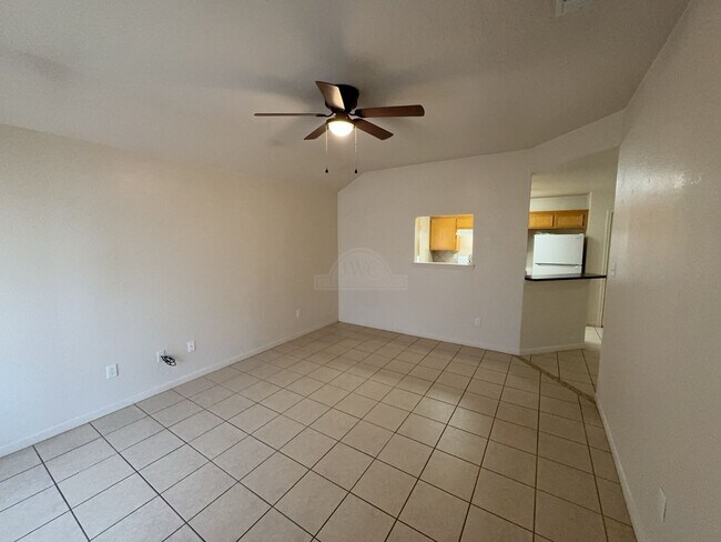 Building Photo - 1302 Nicholas Cir