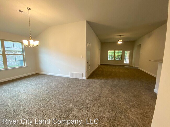 Foto del edificio - 4 br, 2 bath House - 8437 Grayce