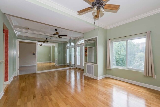 Photo - 2161 Peachtree Rd Apartment