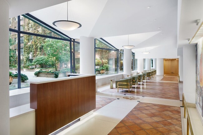 Interior Photo - London Terrace Gardens