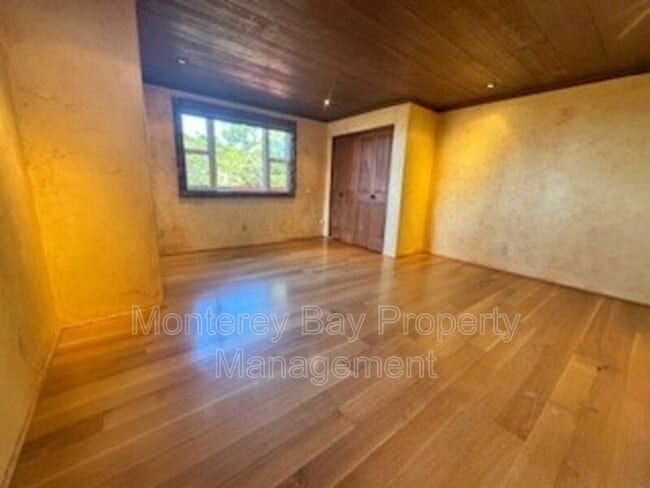 Foto del edificio - 24750 Lower Trail