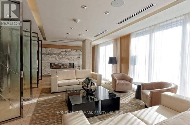 Building Photo - 120 Harrison Garden Blvd