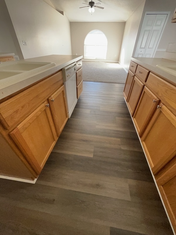 Foto del edificio - 841 Sun Ridge Village Dr