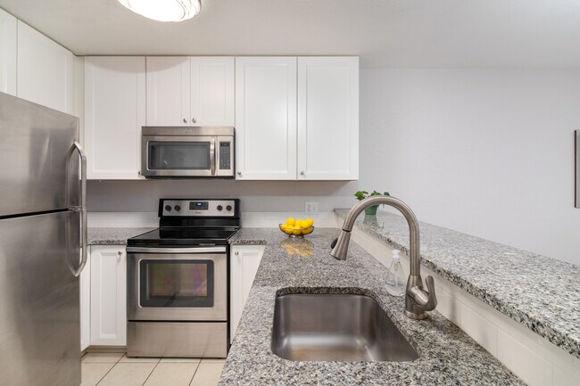 Fully renovated kitchen - 3535 28th St