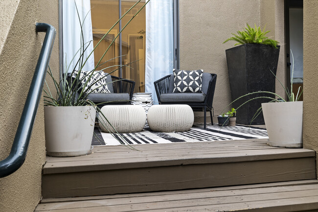 Building Photo - 1707 Spyglass Dr