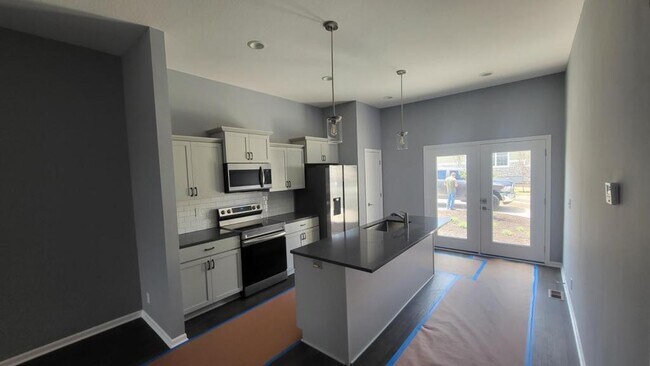 Building Photo - 15828 Riley St Overland Park KS 66203