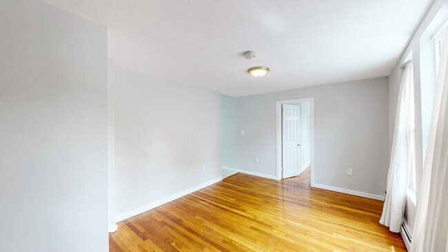 Building Photo - 15 Boylston St