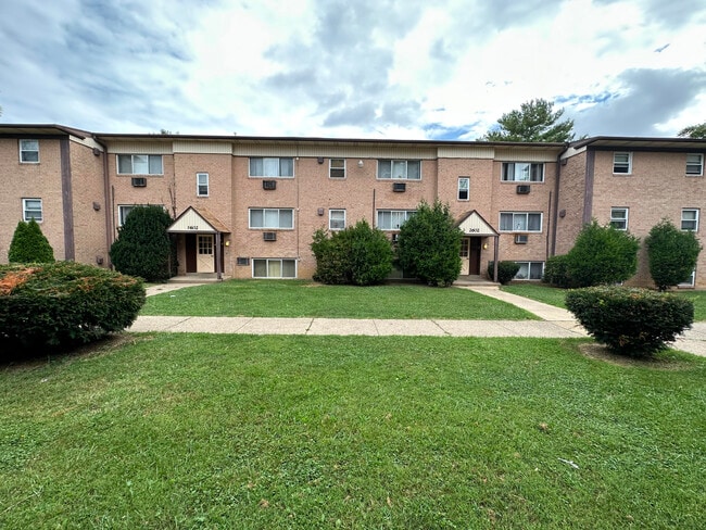 Building Photo - 2600 N Jefferson St