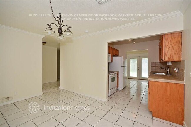 Building Photo - 7602 NW 40th St