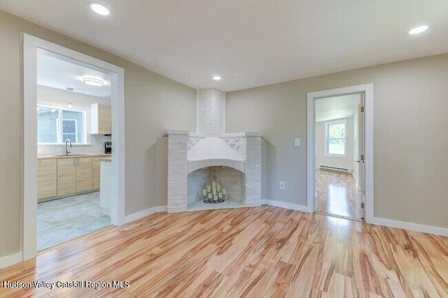 Foto del edificio - 3956 US-9W