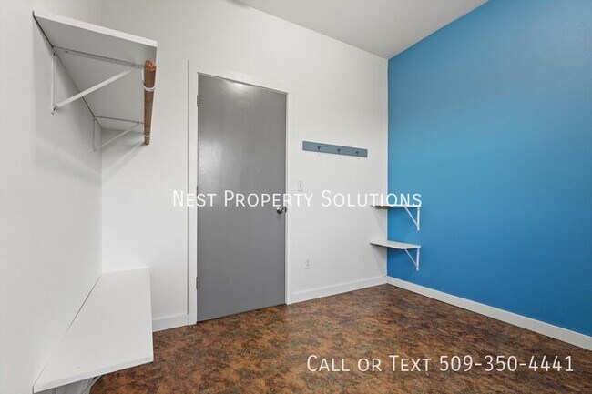 Foto del edificio - 7458 Bouldercrest Rd NE