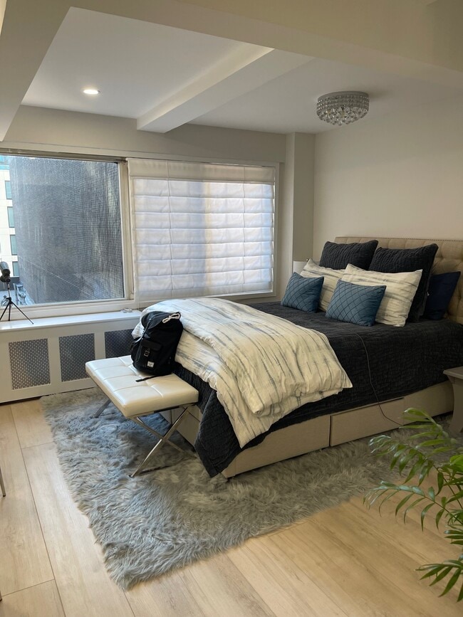 Foto del edificio - 240 E 55th St