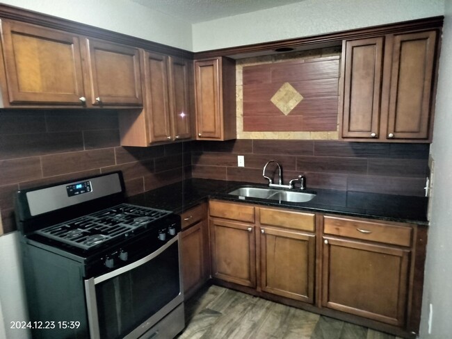 Foto del edificio - 1 bedroom apartment in Edmond, OK with cen...