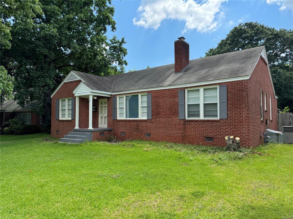 Primary Photo - 19 Brantwood Dr