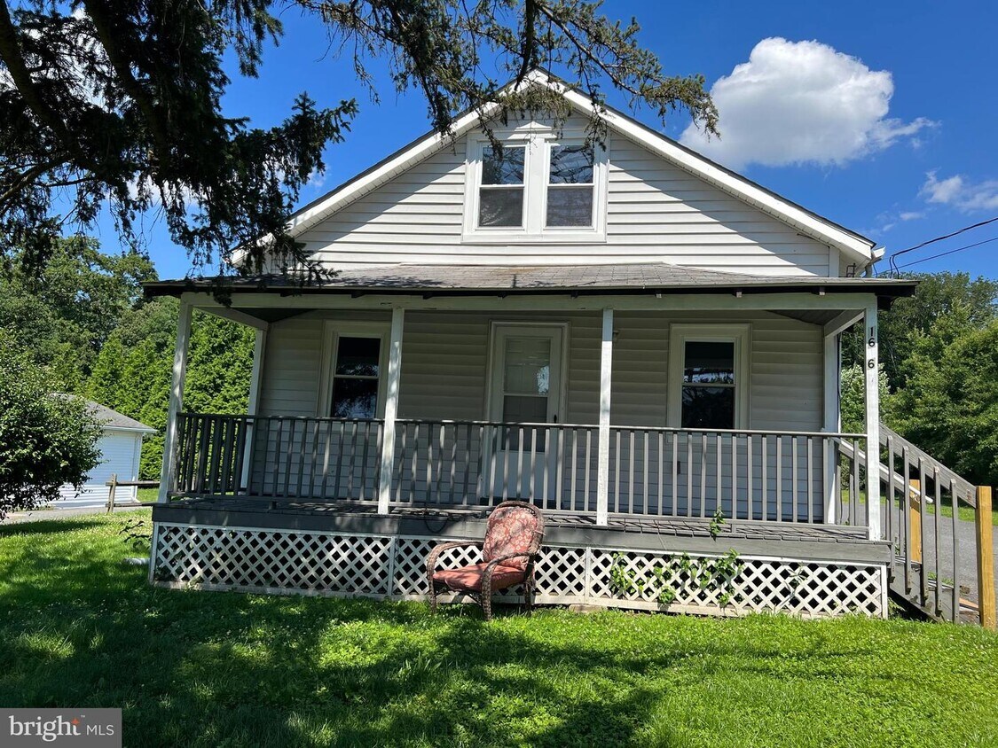 Primary Photo - 1636 Otts Chapel Rd