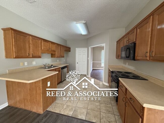 Building Photo - Luxurious 2-Story Cordova Home with Beauti...