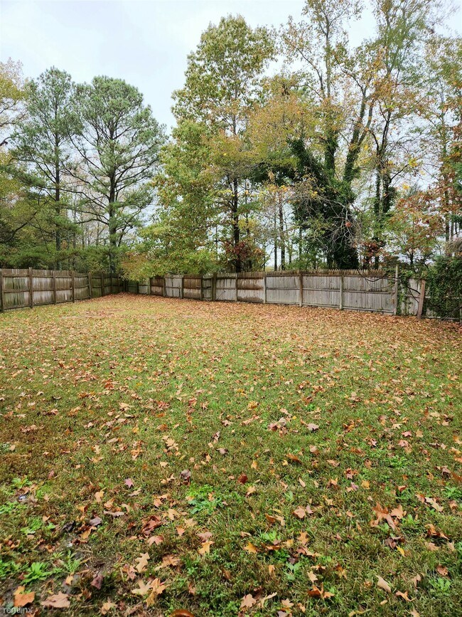 Foto del edificio - 3 br, 1.5 bath Townhome - 5403 Grand Lake ...